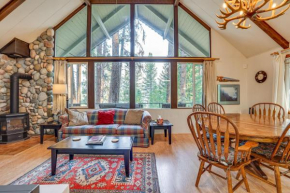 Hillside Hideaway Warm and Cozy Terrace Lakes Cabin